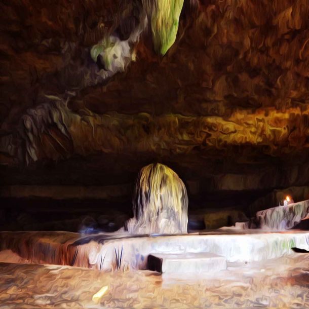 Behold the sacred marvel nestled within the heart of Shillong, Meghalaya—the Swayambho Shiv Ling in Mawjymbuin Caves